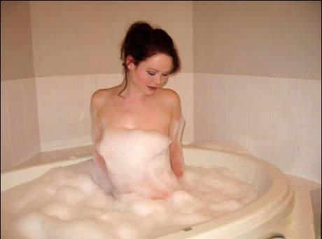 Nice teen Lana takes a bubble bath in a highly teasing manner 28627589